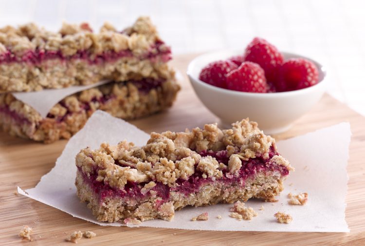 Healthy Raspberry Oatmeal Bars Recipe